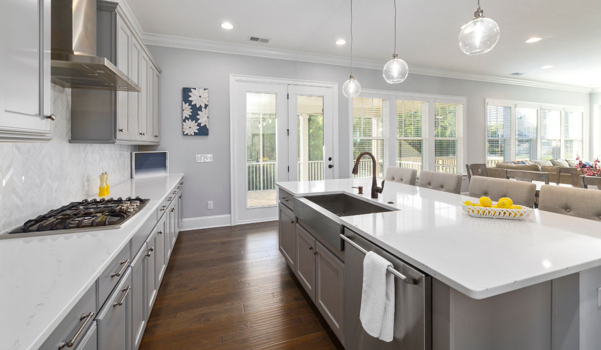 Modern Cabinet Colors Trending in Rehoboth Beach Homes